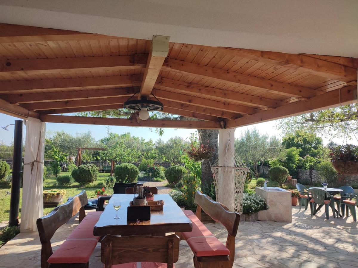 House Kuna Bristane ภายนอก รูปภาพ